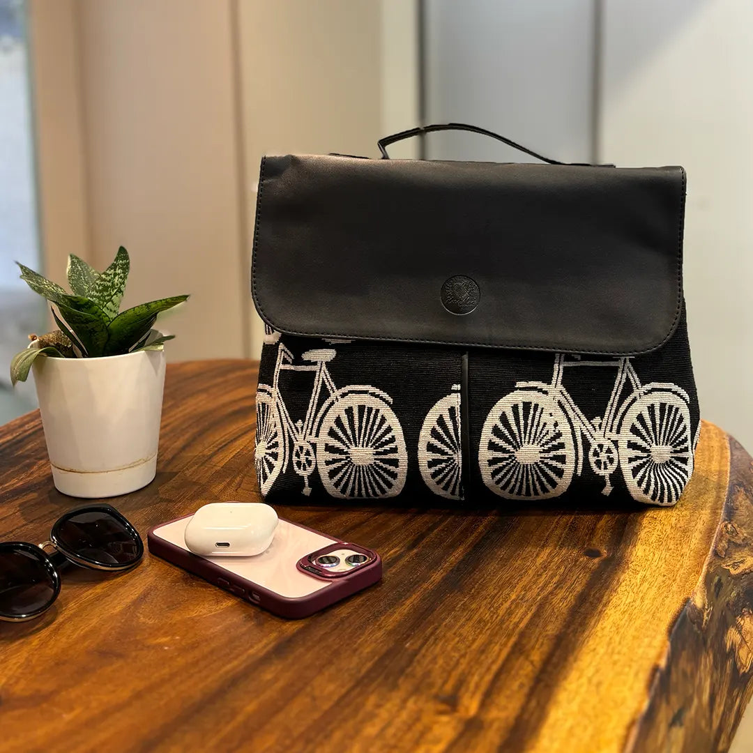 Cycle Noir Handbag